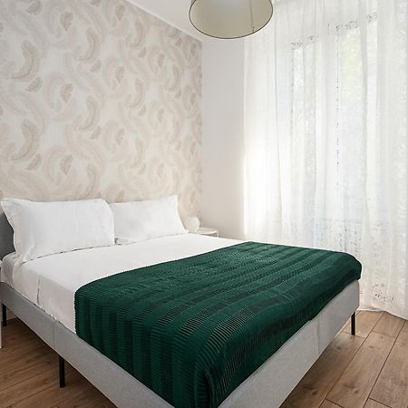 Classbnb - Apartment With Balcony Near The City Center Милан Экстерьер фото